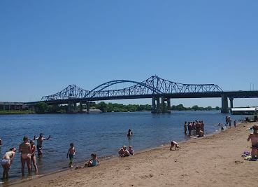 Photo of bridges from Pettibone Beach