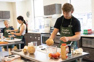 Nutrition student working in the foods lab.